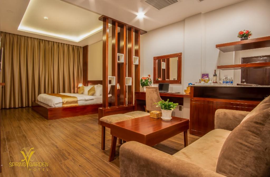 Spring Garden Hotel Lk Long Khanh Exterior foto